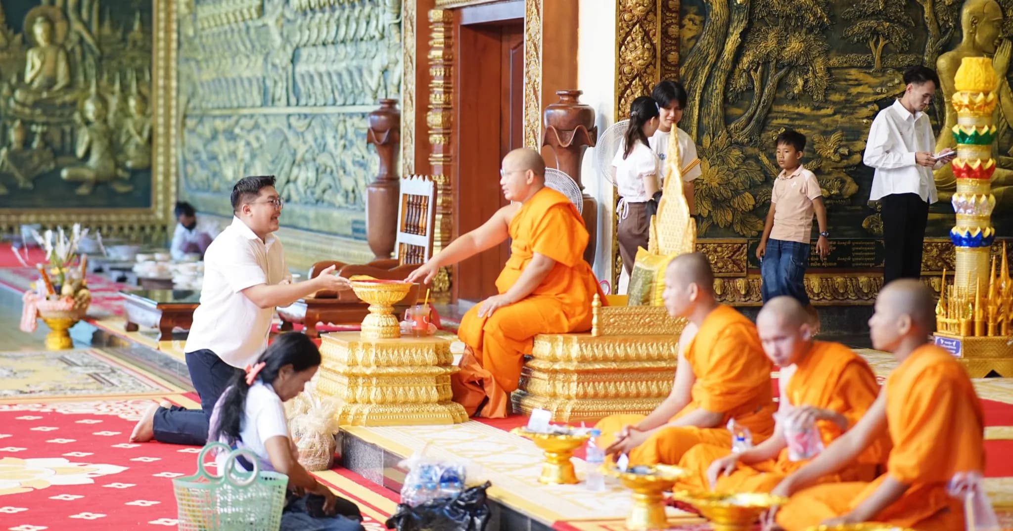 អនុមោទនា…ពិធីបុណ្យភ្ជុំបិណ្ឌ (Pchum Ben Festival) វត្តព្រះវិហារធំ សសរ១០០ ស្រុកសំបូរ ខេត្តក្រចេះ  ថ្ងៃអាទិត្យ ១៥រោច ខែភទ្របទ ឆ្នាំមមី អដ្ឋស័ក ពុទ្ធសករាជ ២៥៧០  ត្រូវនឹងថ្ងៃទី១១ ខែតុលា ឆ្នាំ២០២៦