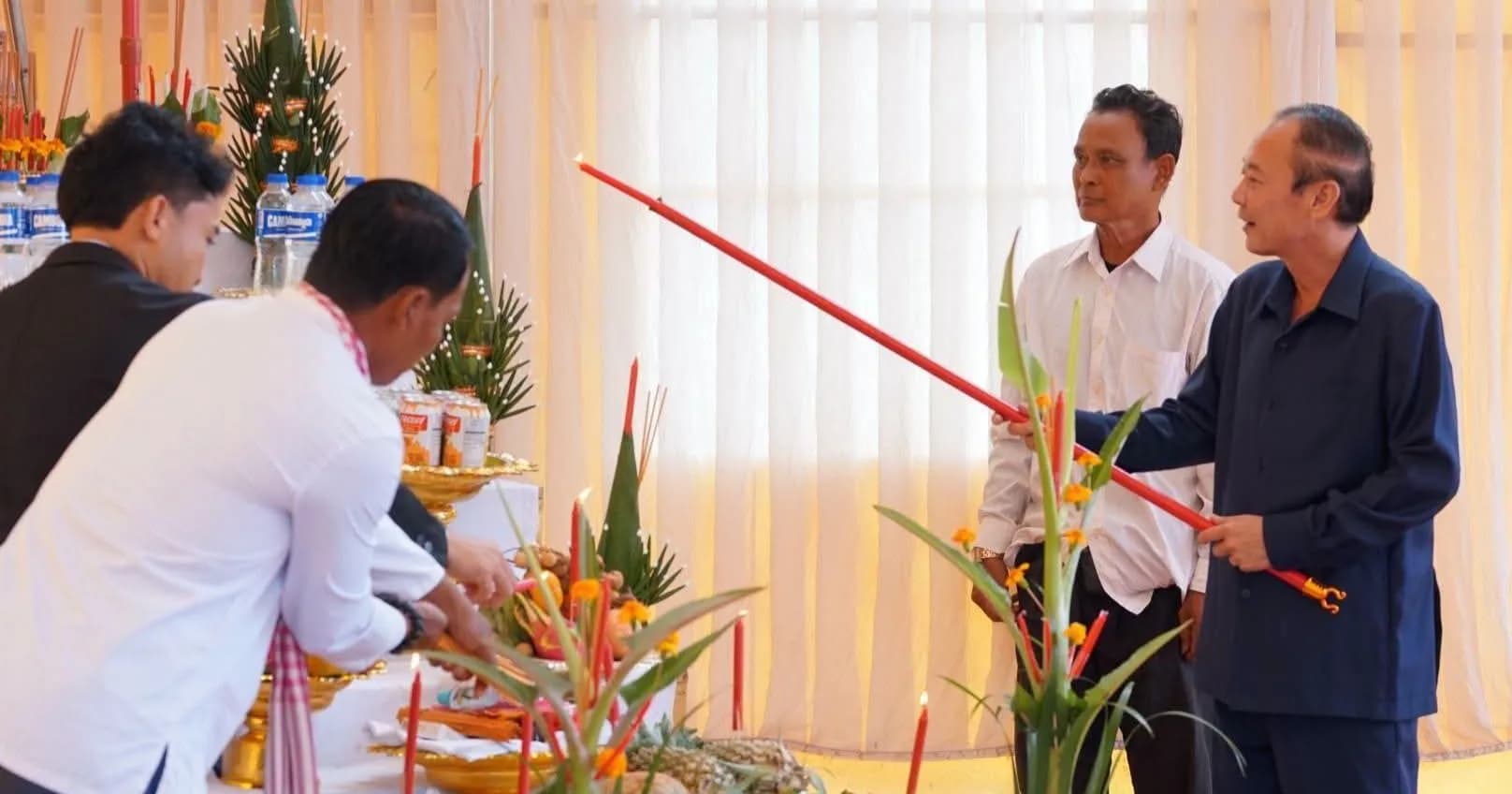 ឯកឧត្តម វ៉ា ថន អភិបាលខេត្តក្រចេះ អញ្ជើញជាអធិបតីក្នុងក្រុងពាលី និងបញ្ចុះបឋមសិលា សាងសង់អគារសិក្សា ១ខ្នង ភូមិជ្រៃម៉ាំង ឃុំ ២ធ្នូ ស្រុកស្នួល ខេត្តក្រចេះ