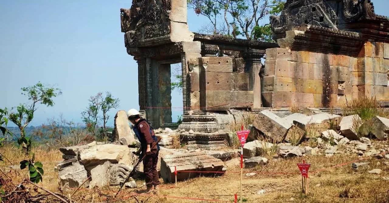 អគ្គនាយកសុីម៉ាក់៖ យោធាថៃបានទម្លាក់គ្រាប់បែកនិងបាញ់កម្ទេចប្រាសាទព្រះវិហារដូនតាខ្មែរដែលជាមរតកដ៍មហាសាលនិងជាបេតិកភណ្ឌពិភពលោក