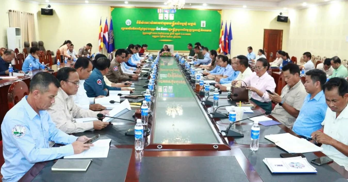 កិច្ចប្រជុំផ្សព្វផ្សាយសៀវភៅផែនការត្រៀមបម្រុង សម្រាប់ឆ្លើយតបសង្គ្រោះបន្ទាន់ គ្រោះមហន្តរាយទឹកជំនន់ និងរាំងស្ងួត ក្នុងខេត្តក្រចេះ