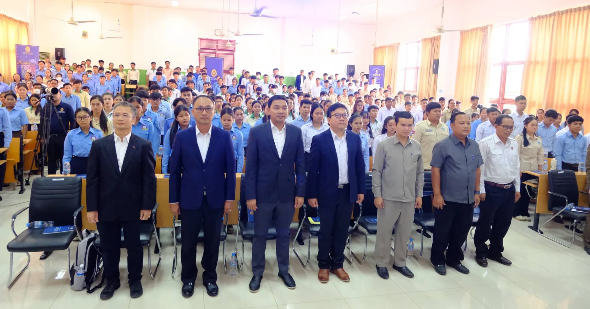 ក្រសួងមុខងារសាធារណៈ បើកវេទិកាផ្សព្វផ្សាយការកំណែទម្រង់ និងឱកាសការងារតាមរយៈការប្រឡងប្រជែង នៅសាកលវិទ្យាល័យក្រចេះ