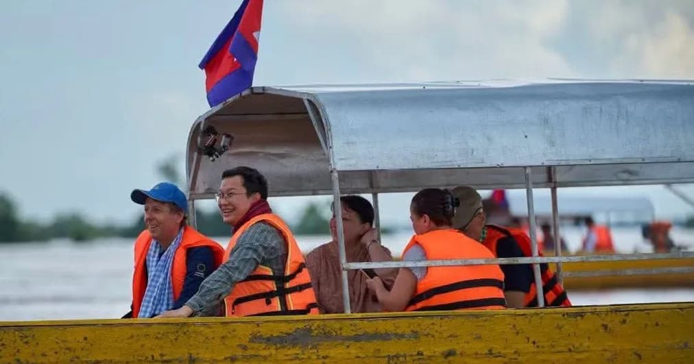 កម្ពុជា-EU បន្តចាប់ដៃគ្នារក្សារតនសម្បត្តិជាតិ! ឯកឧត្តម ឌិត ទីណា និងអគ្គរដ្ឋទូតសហភាពអឺរ៉ុប ចុះពិនិត្យការអភិរក្សសត្វផ្សោតនៅអន្លង់កាំពី ខេត្តក្រចេះ